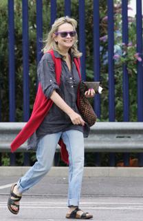 Twiggy feet photo 2