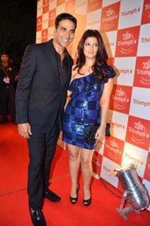 Twinkle Khanna feet photo thumbnail