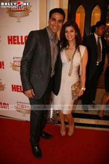 Twinkle Khanna feet photo thumbnail