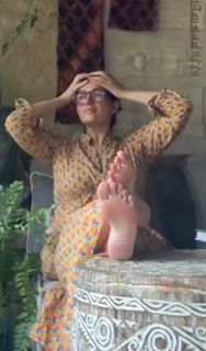 Twinkle Khanna feet photo 1