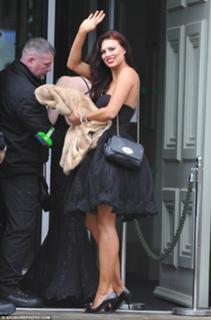 Twinnie Lee Moore feet photo 12