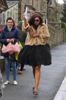 Twinnie Lee Moore feet photo 3