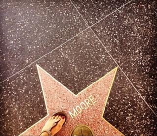 Twinnie Lee Moore feet photo 4