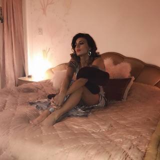 Twinnie Lee Moore feet photo 6