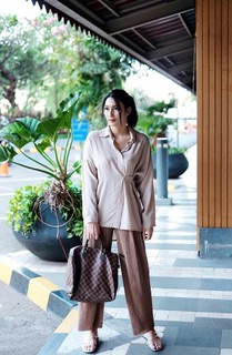 Tyas Mirasih feet photo 14