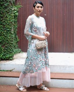 Tyas Mirasih feet photo 4