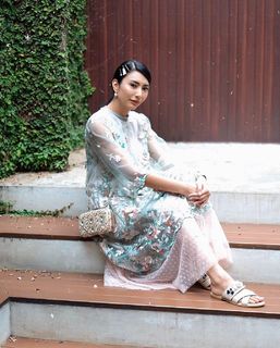 Tyas Mirasih feet photo 3