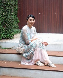 Tyas Mirasih feet photo 2