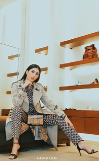 Tyas Mirasih feet photo 3