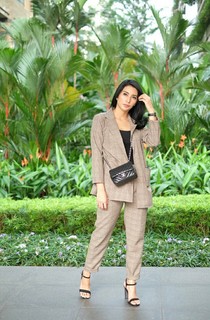 Tyas Mirasih feet photo 14