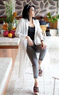 Tyas Mirasih feet photo 7