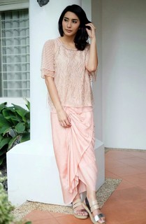Tyas Mirasih feet photo 8