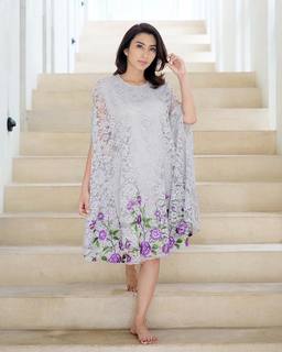 Tyas Mirasih feet photo 11