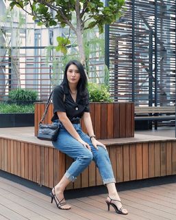 Tyas Mirasih feet photo 9