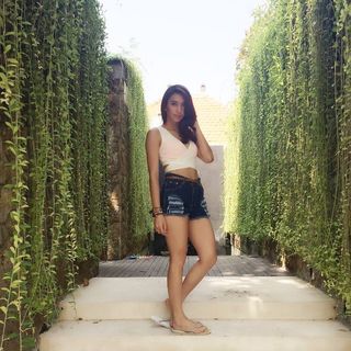 Tyas Mirasih feet photo 4