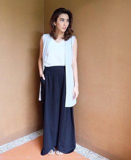 Tyas Mirasih feet photo 16
