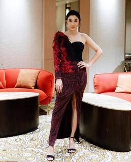Tyas Mirasih feet photo 10