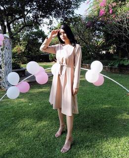 Tyas Mirasih feet photo 9