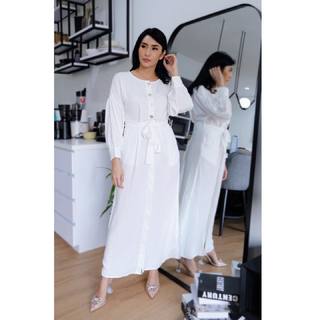 Tyas Mirasih feet photo 4