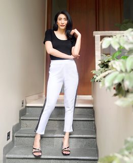 Tyas Mirasih feet photo 6