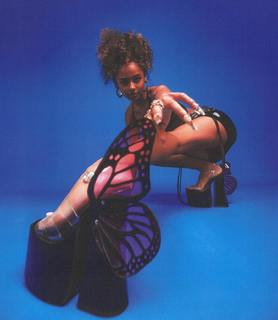 Tyla feet photo thumbnail