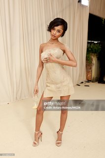 Tyla feet photo thumbnail