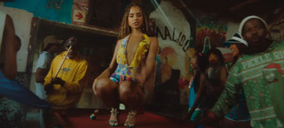 Tyla feet photo thumbnail