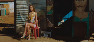 Tyla feet photo thumbnail