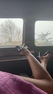 Tyla feet photo thumbnail