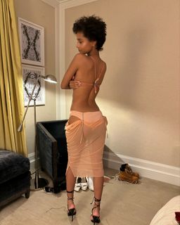Tyla feet photo thumbnail