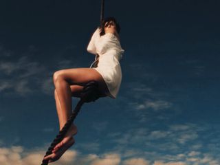 Tyla feet photo thumbnail