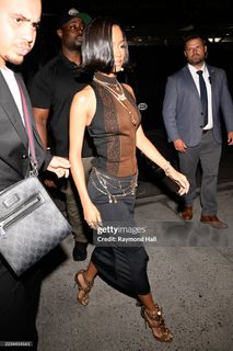 Tyla feet photo thumbnail