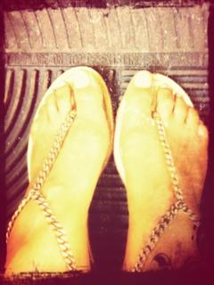 Tyra Banks feet photo thumbnail