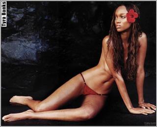 Tyra Banks feet photo thumbnail