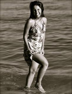 Tânia Ribas de Oliveira feet photo 11