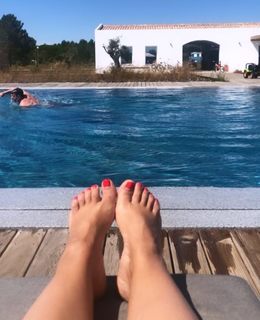 Tânia Ribas de Oliveira feet photo 20
