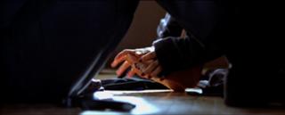 Téa Leoni feet photo thumbnail