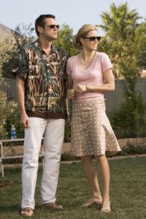 Téa Leoni feet photo thumbnail