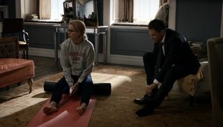 Téa Leoni feet photo thumbnail