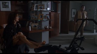 Téa Leoni feet photo thumbnail