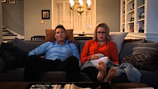 Téa Leoni feet photo thumbnail