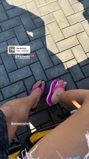 Tília Fialho feet photo 11