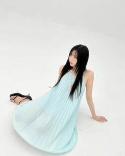Uchinaga Eri feet photo thumbnail