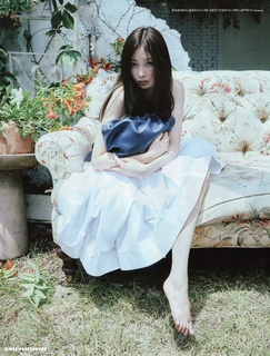 Uchinaga Eri feet photo thumbnail