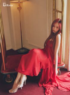 Uchinaga Eri feet photo thumbnail