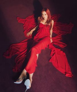 Uchinaga Eri feet photo thumbnail