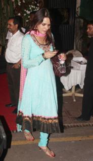 Udita Goswami feet photo 11