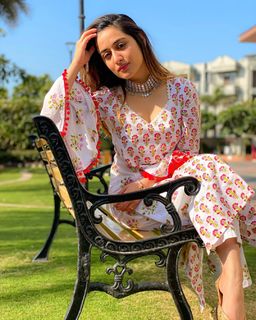 Uditi Singh feet photo 4