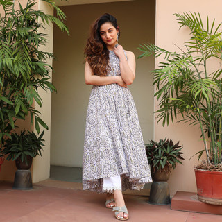 Uditi Singh feet photo 1