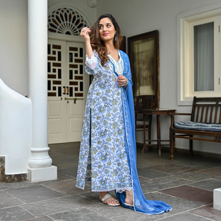 Uditi Singh feet photo 2